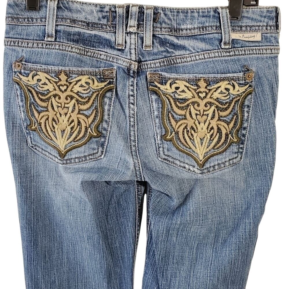 J & Company Bootcut Jeans Medium Wash Embroidered Back Pockets Size 27 Low Rise